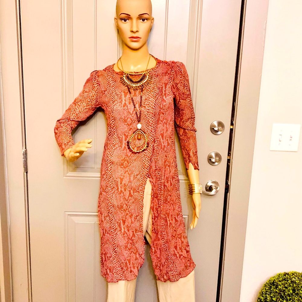 Size 8 mauve and cream chiffon duster and size 8 cream color slacks